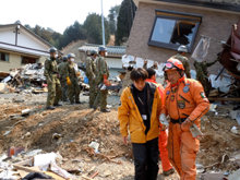 Los Topos search and rescue experts, transported to Japan by the Scientology Volunteer Ministers Corps.